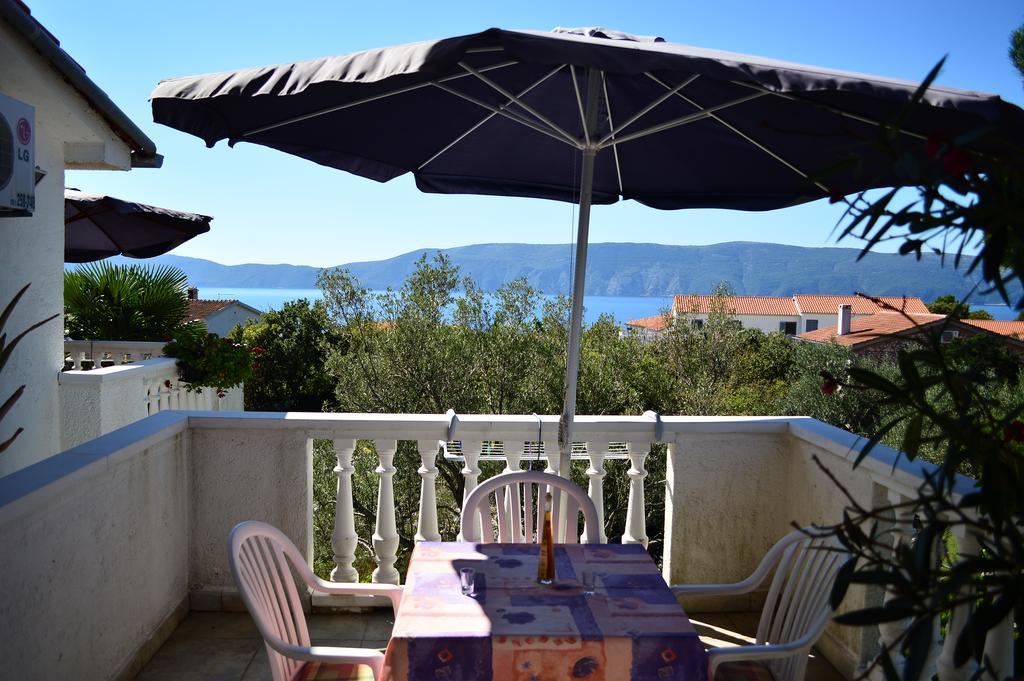Apartments Stivic Pinezići Eksteriør billede